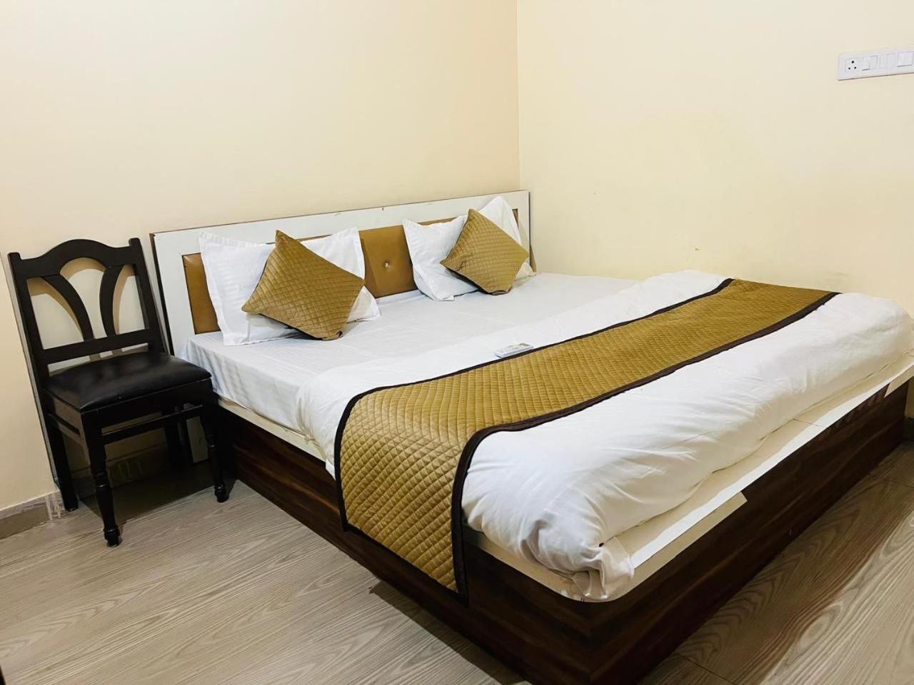 Hotel Shyam Sarover And Restaurant Ringas Exterior photo